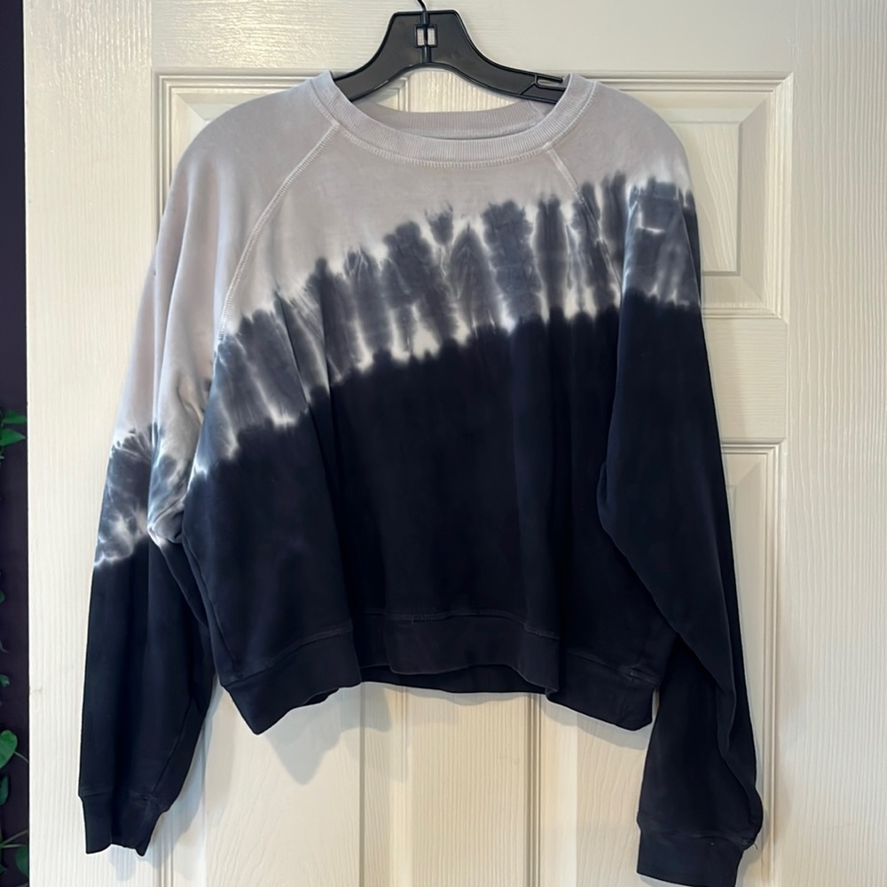 Electric rose sweatshirt